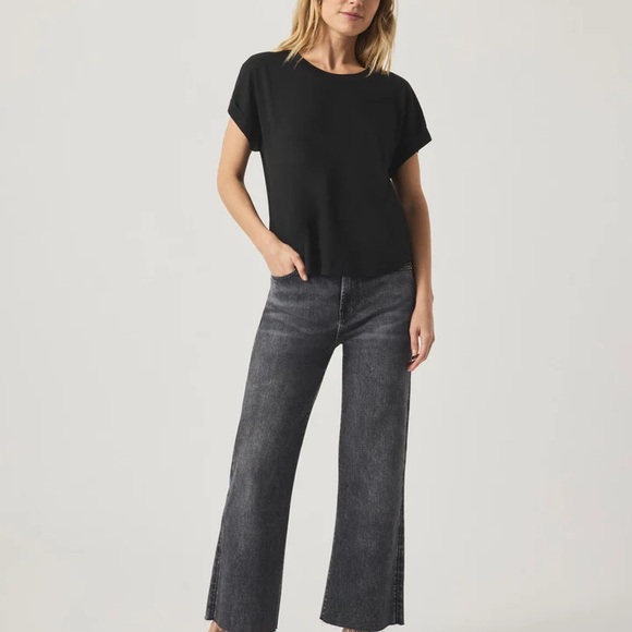 Splendid Skye Tee Shirt - Picture 1 of 4
